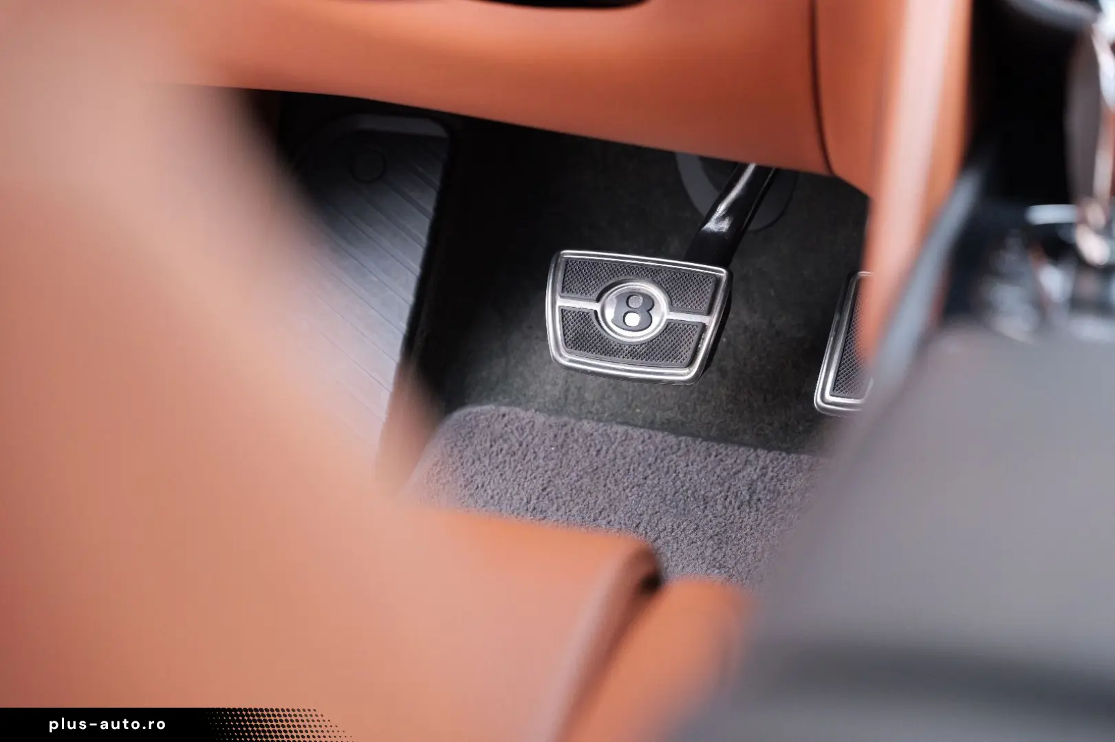 BENTLEY Bentayga 4.0 V8 EWB Azure 4WD Long Lang