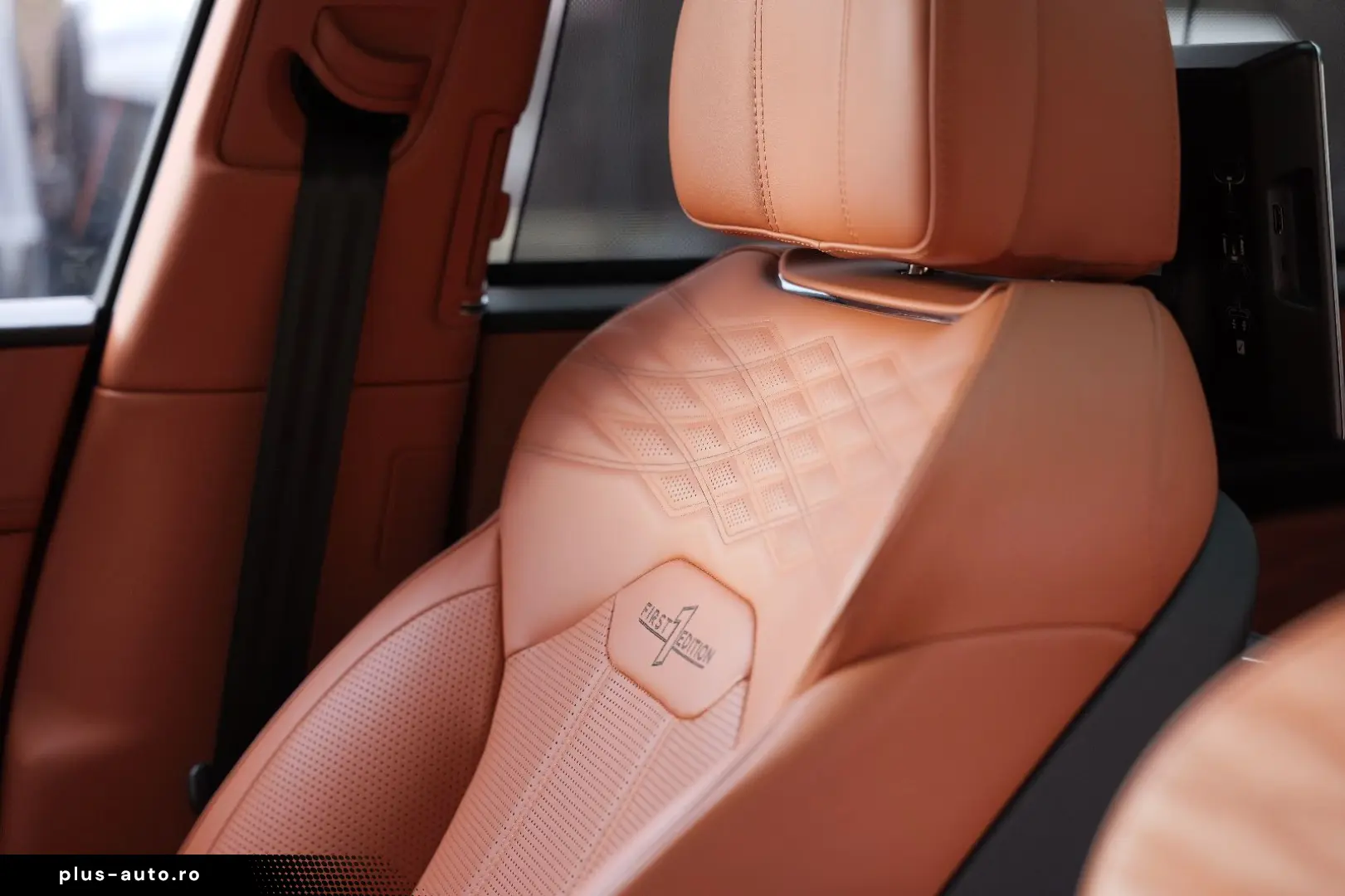 BENTLEY Bentayga 4.0 V8 EWB Azure 4WD Long Lang