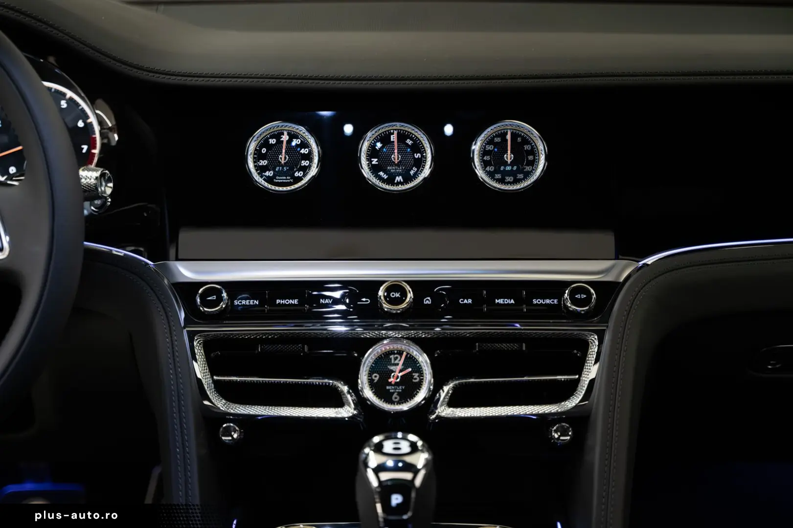 BENTLEY Flying Spur Azure V8