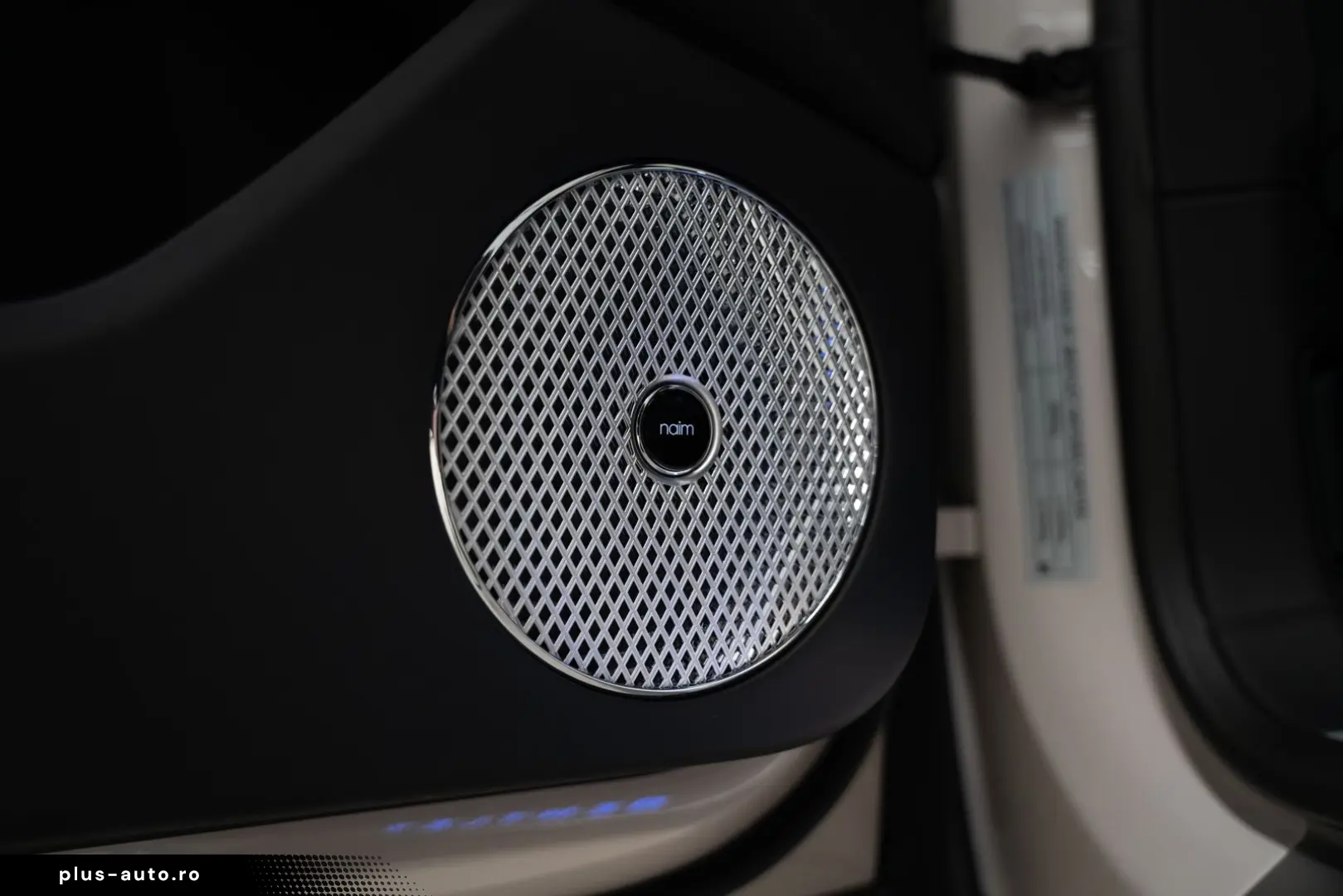 BENTLEY Flying Spur Azure V8