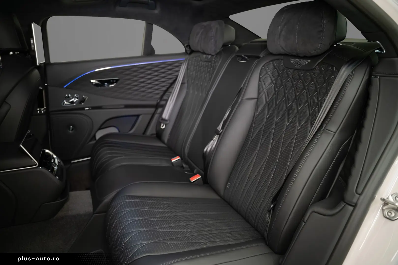 BENTLEY Flying Spur Azure V8