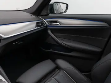 BMW 540d  xD M Sport Kamera HUD DAB H K Alarm 20Zoll