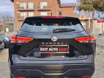 Nissan Qashqai 2022  1 3 Benzina  120.000 Km  TVA INCLUS
