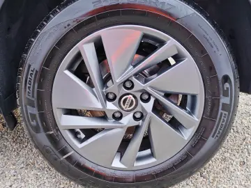 Nissan Qashqai 2022  1 3 Benzina  120.000 Km  TVA INCLUS