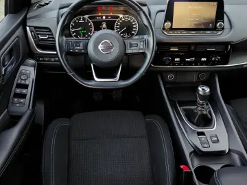 Nissan Qashqai 2022  1 3 Benzina  120.000 Km  TVA INCLUS