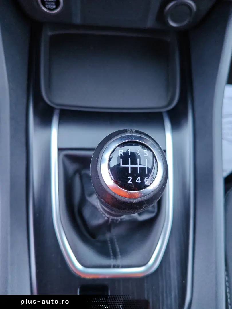 Nissan Qashqai 2022  1 3 Benzina  120.000 Km  TVA INCLUS