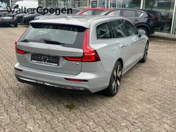 VOLVO V60 T6 Plug-in Hybrid AWD Core W-Pak 19