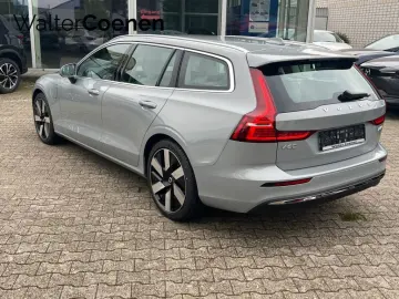 VOLVO V60 T6 Plug-in Hybrid AWD Core W-Pak 19