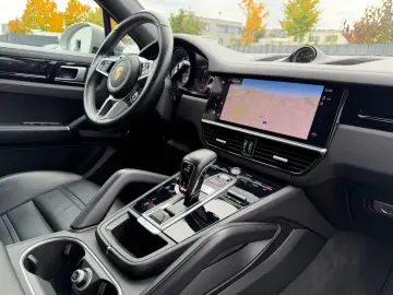 PORSCHE Cayenne Coupe Sport Chrono Paket  PANO  21.ZOLL