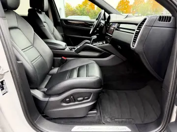 PORSCHE Cayenne Coupe Sport Chrono Paket  PANO  21.ZOLL