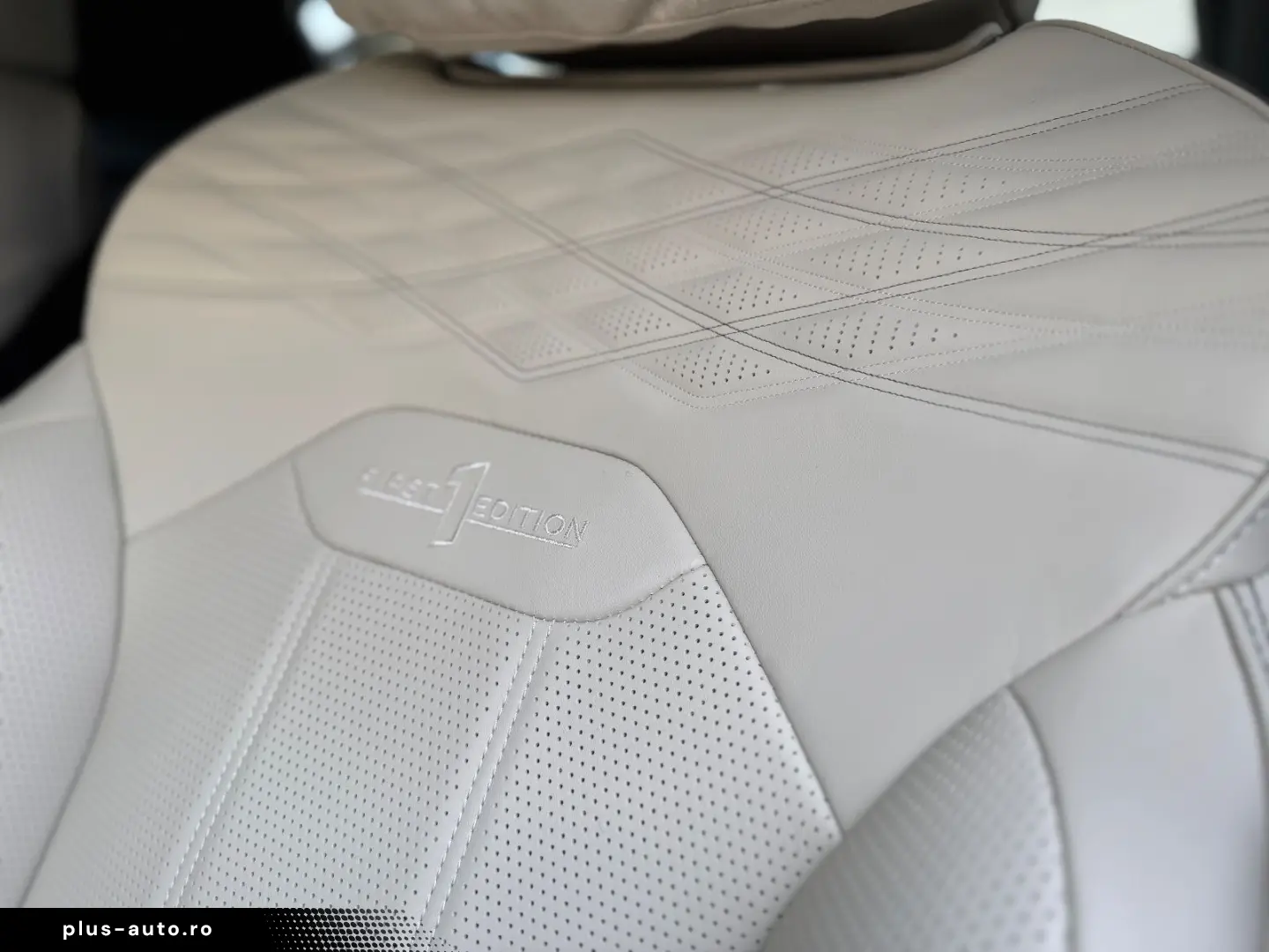 BENTLEY Bentayga V8 AZURE FIRST 1 EDITION FULL OPTION