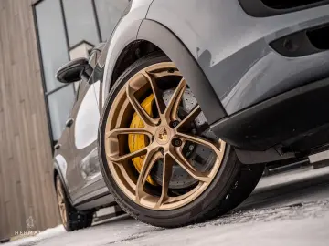 PORSCHE Cayenne Coupé 4.0 Turbo GT   Org. NL   1st Owner