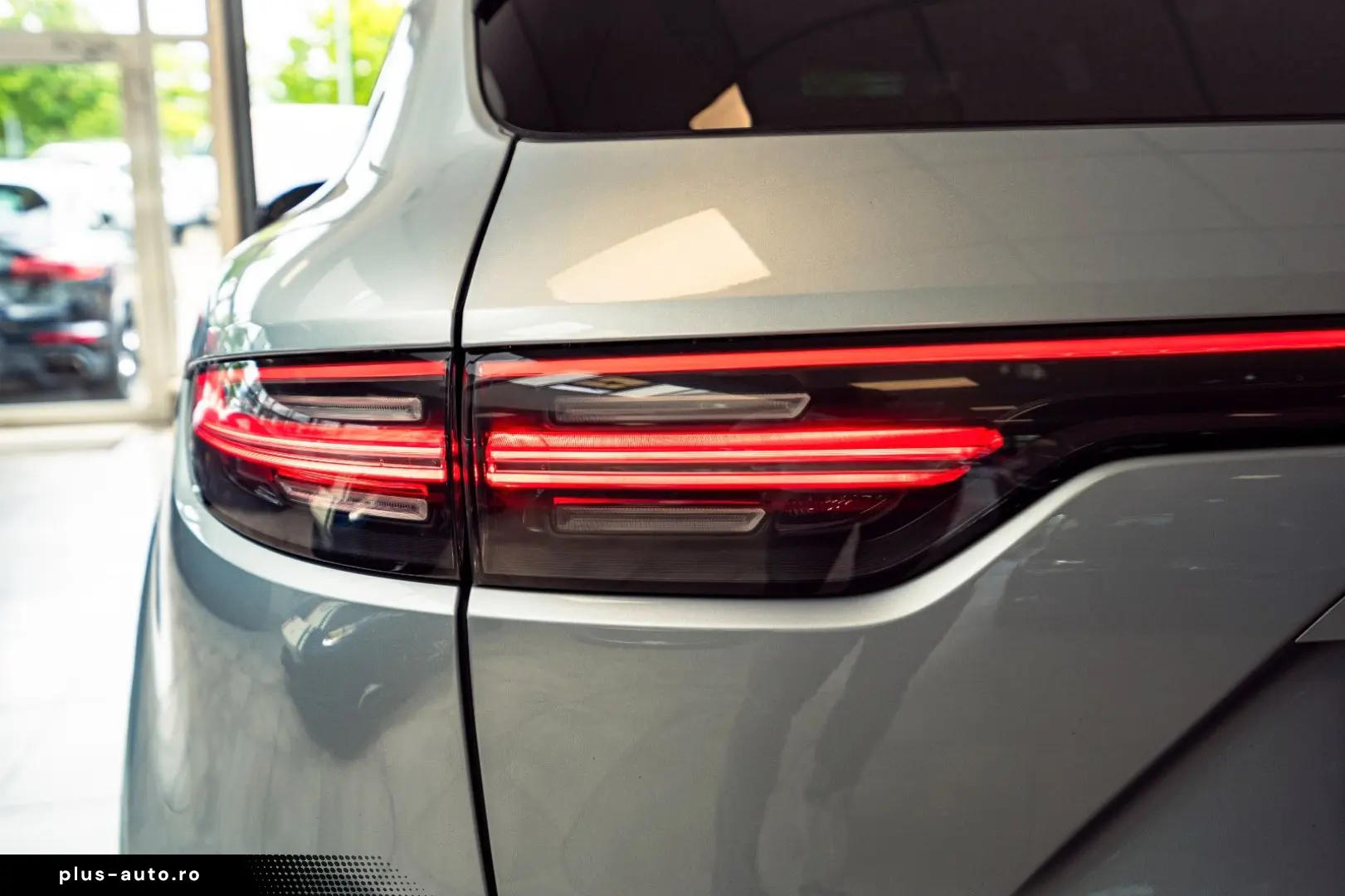 PORSCHE Cayenne GTS HAL Sportdesign Carbon 360  Inno HUD