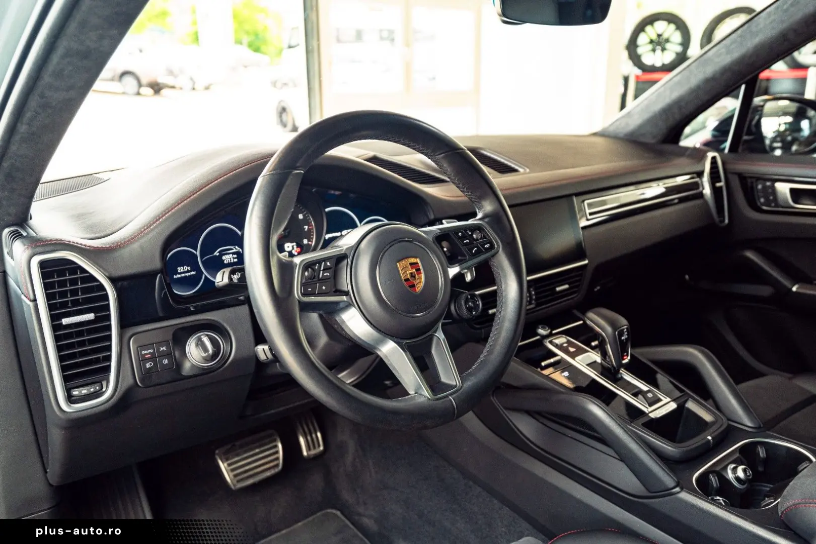 PORSCHE Cayenne GTS HAL Sportdesign Carbon 360  Inno HUD