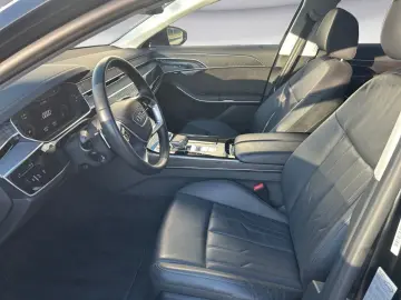 AUDI A8 60 TFSI e quattro