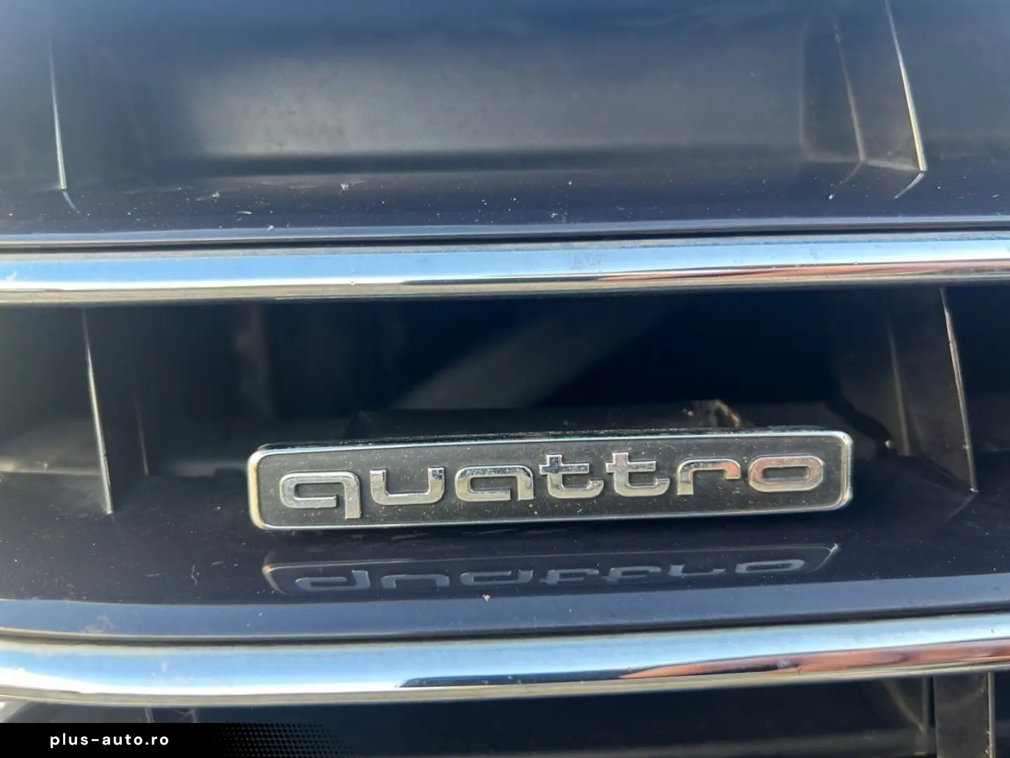 AUDI A8 60 TFSI e quattro