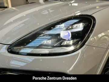 PORSCHE Cayenne GTS Pano SportDesi. Matrix BOSE HomeLink