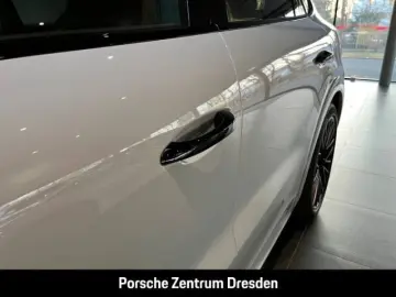 PORSCHE Cayenne GTS Pano SportDesi. Matrix BOSE HomeLink