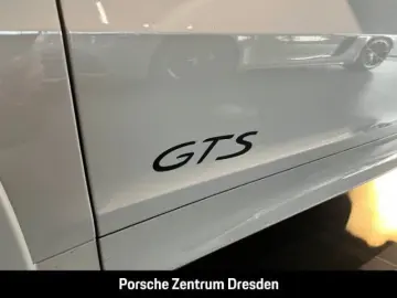 PORSCHE Cayenne GTS Pano SportDesi. Matrix BOSE HomeLink