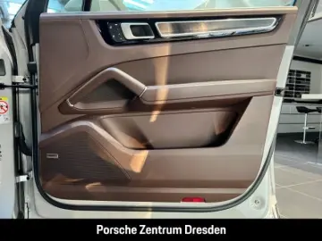 PORSCHE Cayenne GTS Pano SportDesi. Matrix BOSE HomeLink