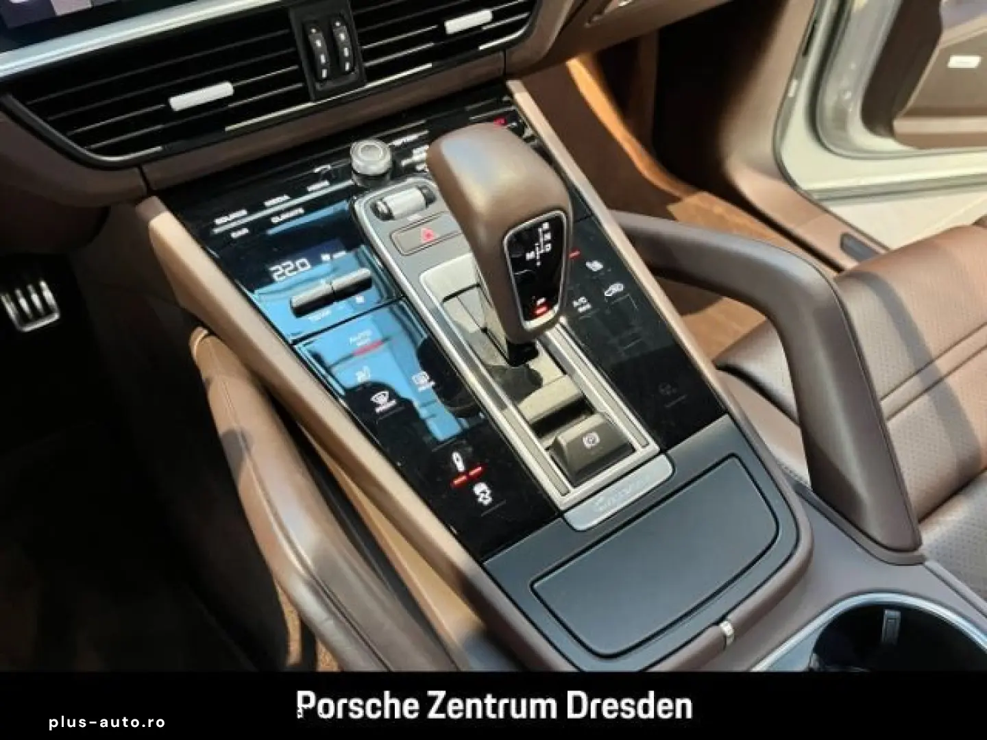 PORSCHE Cayenne GTS Pano SportDesi. Matrix BOSE HomeLink