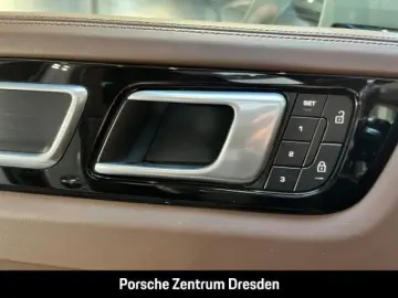 PORSCHE Cayenne GTS Pano SportDesi. Matrix BOSE HomeLink