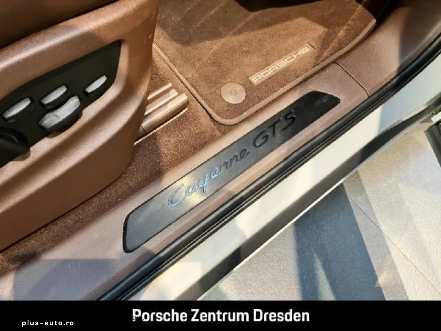 PORSCHE Cayenne GTS Pano SportDesi. Matrix BOSE HomeLink