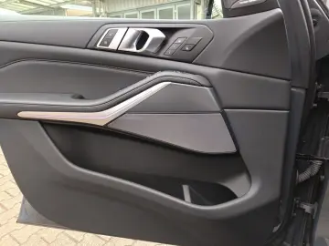 BMW X5 xDrive30d M SPORTPAKET 21 ALU PANORAMA HEAD U