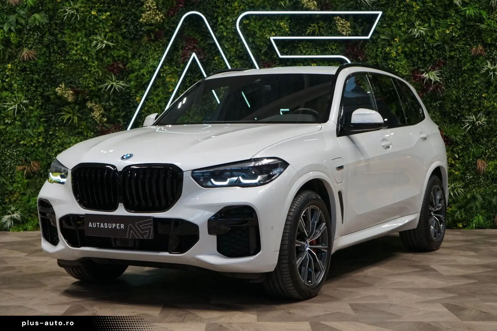 BMW X5 45e xDRIVE H K AIR 51.570€ NETTO