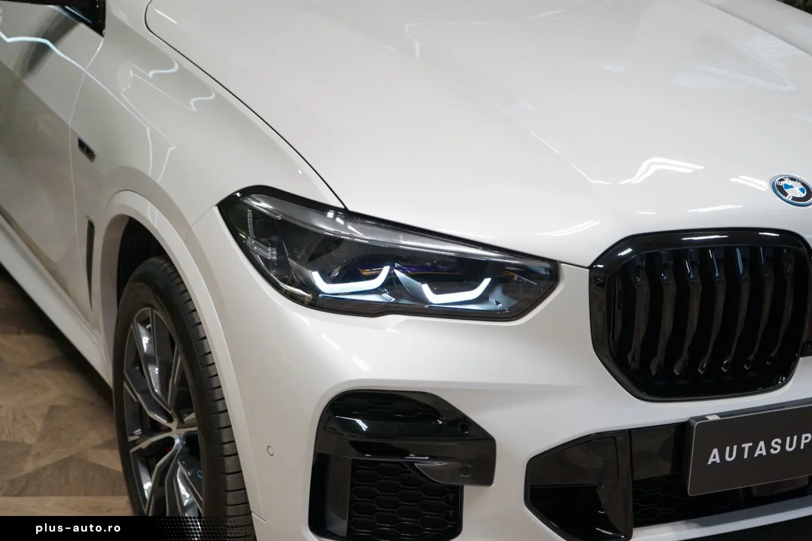 BMW X5 45e xDRIVE H K AIR 51.570€ NETTO