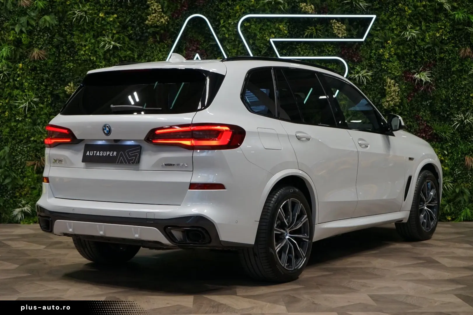 BMW X5 45e xDRIVE H K AIR 51.570€ NETTO