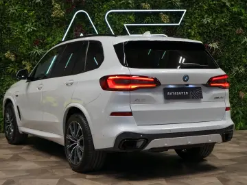 BMW X5 45e xDRIVE H K AIR 51.570€ NETTO