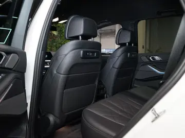 BMW X5 45e xDRIVE H K AIR 51.570€ NETTO