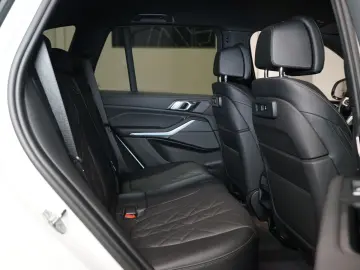 BMW X5 45e xDRIVE H K AIR 51.570€ NETTO