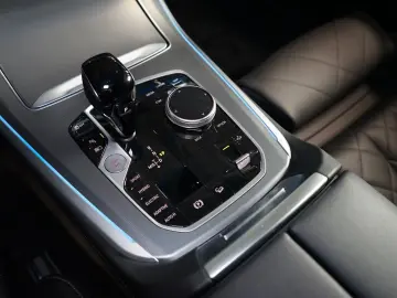 BMW X5 45e xDRIVE H K AIR 51.570€ NETTO