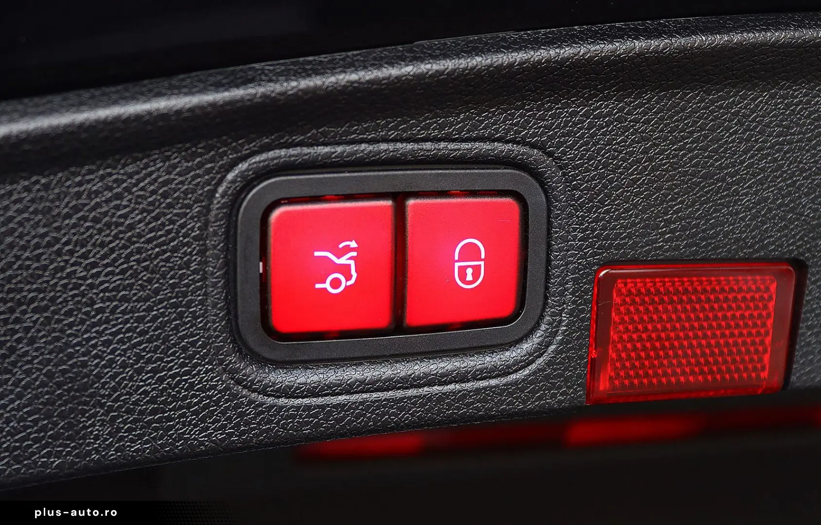 MERCEDES-BENZ C 43 AMG Coupe 4M DISTRO PANO KAM360