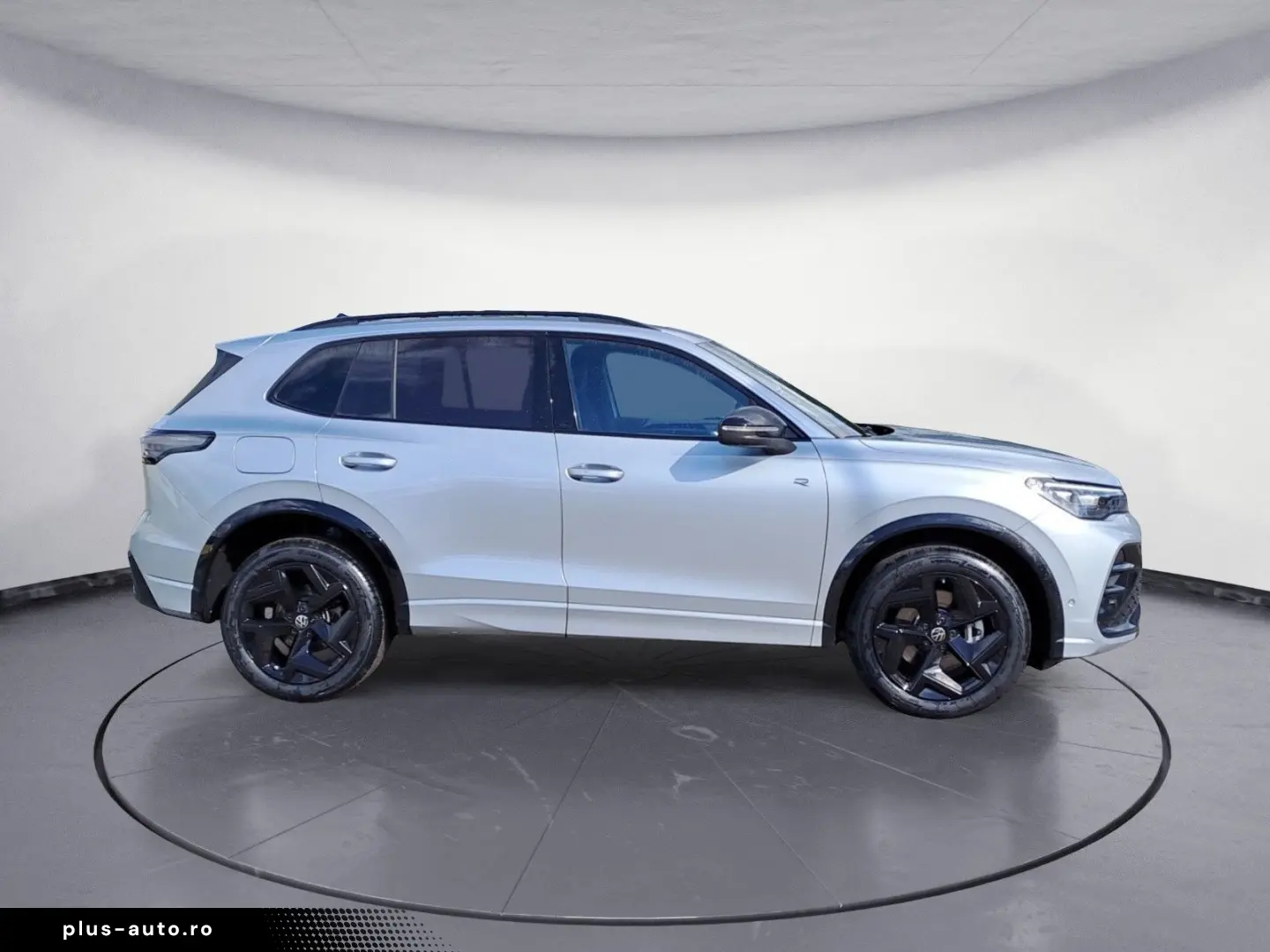 VW Tiguan 2.0 TDI SCR 4MOTION DSG R-Line  AHK MASSA