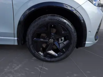 VW Tiguan 2.0 TDI SCR 4MOTION DSG R-Line  AHK MASSA