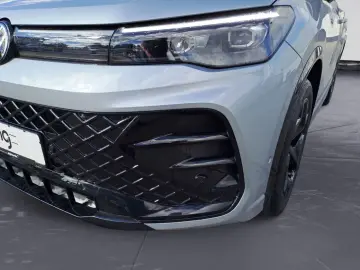 VW Tiguan 2.0 TDI SCR 4MOTION DSG R-Line  AHK MASSA