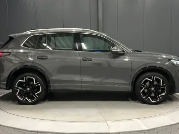 VW Tiguan 2.0 TDI 142 kW 4Motion R-Line 20Zoll HUD