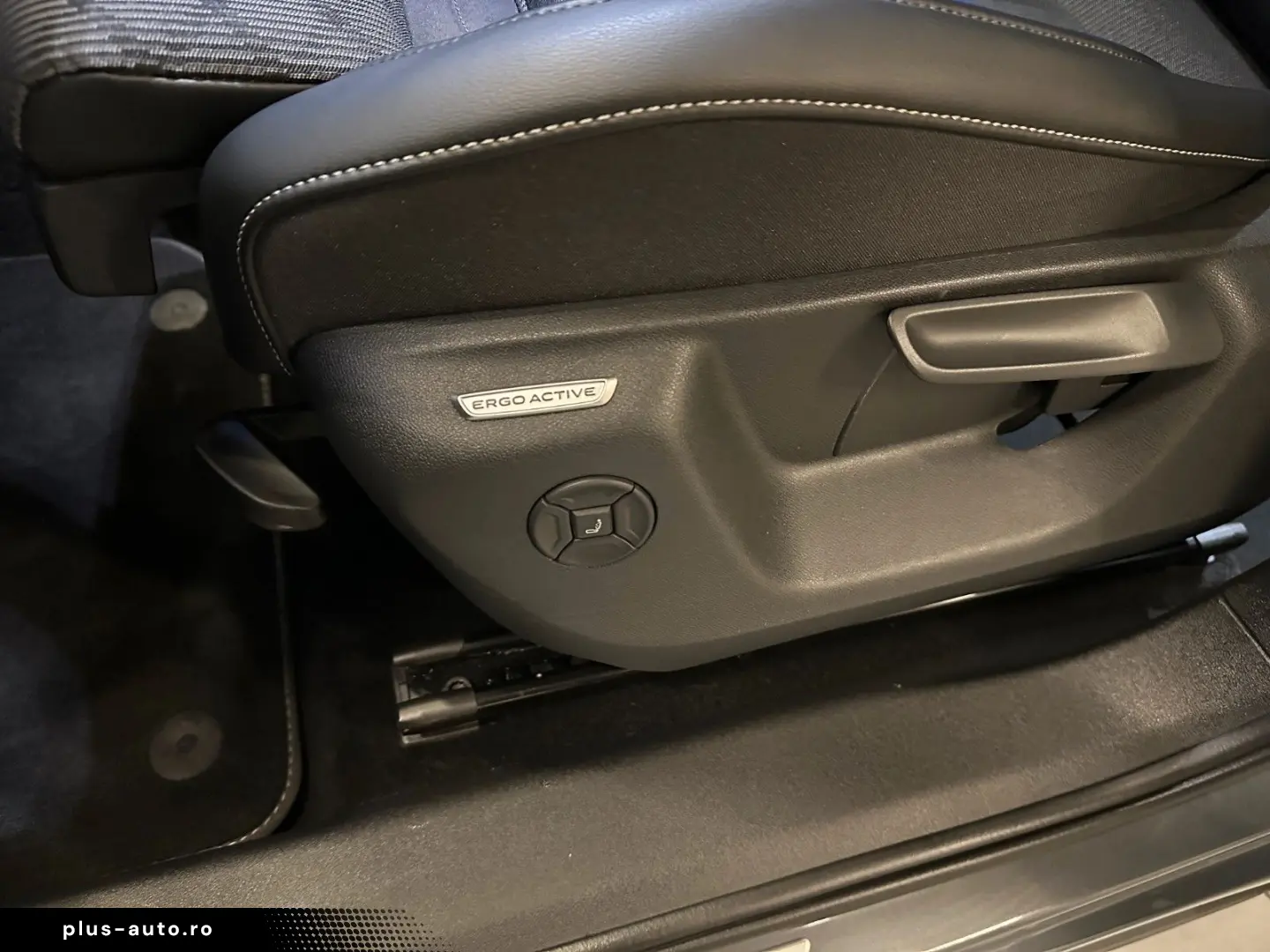 VW Tiguan 2.0 TDI 142 kW 4Motion R-Line 20Zoll HUD