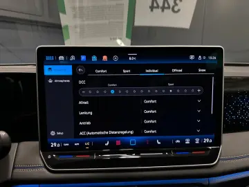 VW Tiguan 2.0 TDI 142 kW 4Motion R-Line 20Zoll HUD