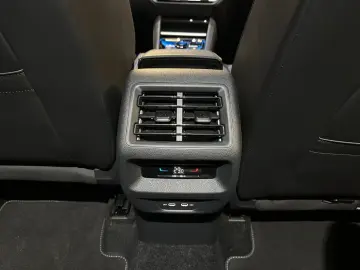 VW Tiguan 2.0 TDI 142 kW 4Motion R-Line 20Zoll HUD