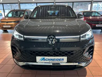 VW Tiguan R-Line 2.0 TDI 4MO STANDHEIZ AHK IQ MATRI