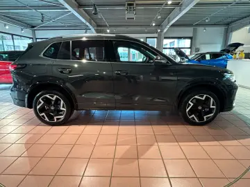 VW Tiguan R-Line 2.0 TDI 4MO STANDHEIZ AHK IQ MATRI