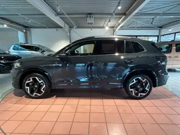 VW Tiguan R-Line 2.0 TDI 4MO STANDHEIZ AHK IQ MATRI