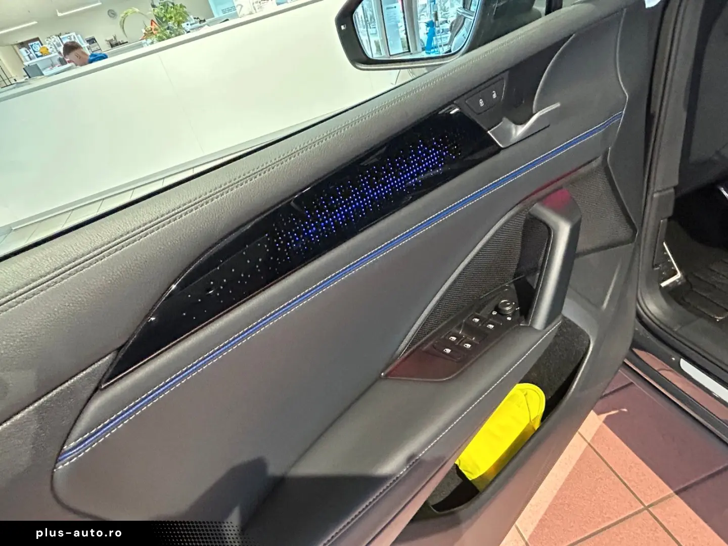 VW Tiguan R-Line 2.0 TDI 4MO STANDHEIZ AHK IQ MATRI