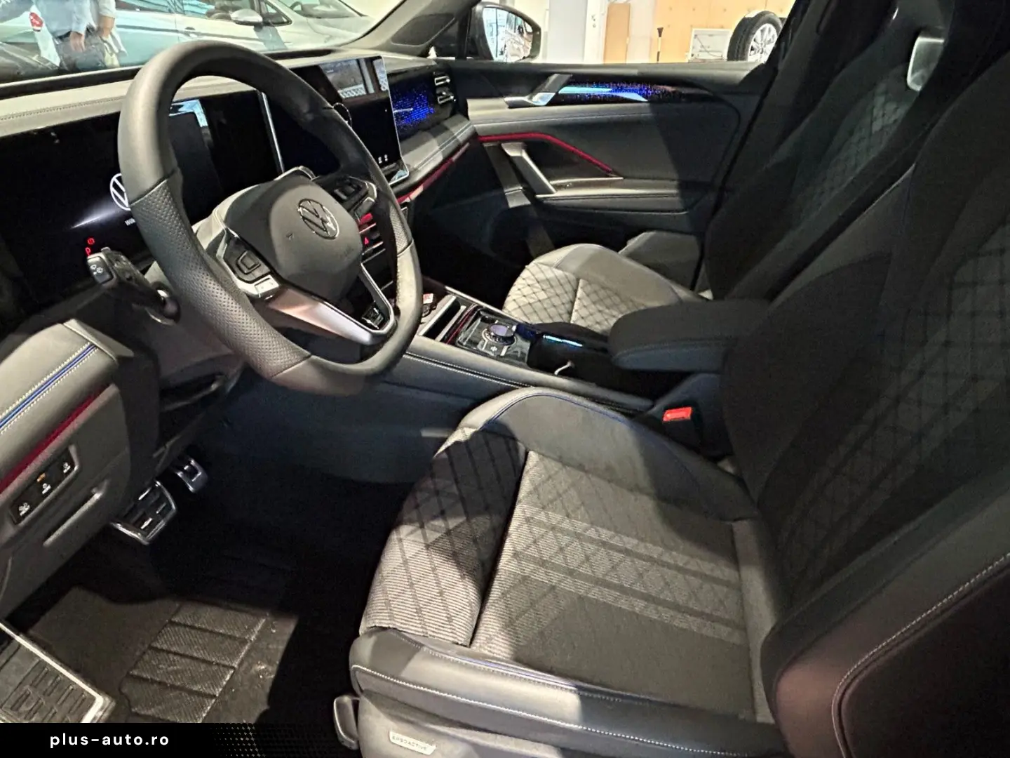 VW Tiguan R-Line 2.0 TDI 4MO STANDHEIZ AHK IQ MATRI