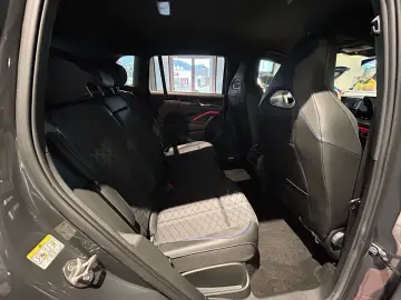 VW Tiguan R-Line 2.0 TDI 4MO STANDHEIZ AHK IQ MATRI