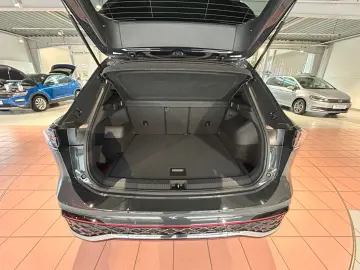 VW Tiguan R-Line 2.0 TDI 4MO STANDHEIZ AHK IQ MATRI